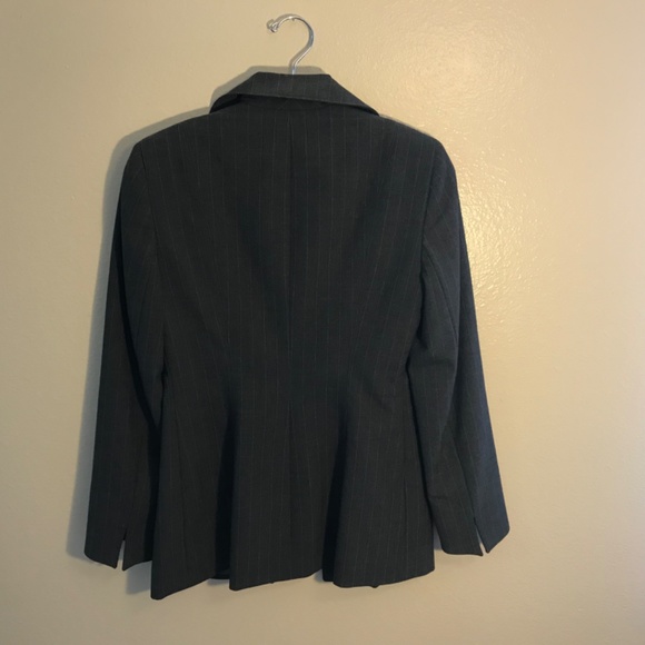 Beautiful lightly used striped bebe blazer - Picture 3 of 3